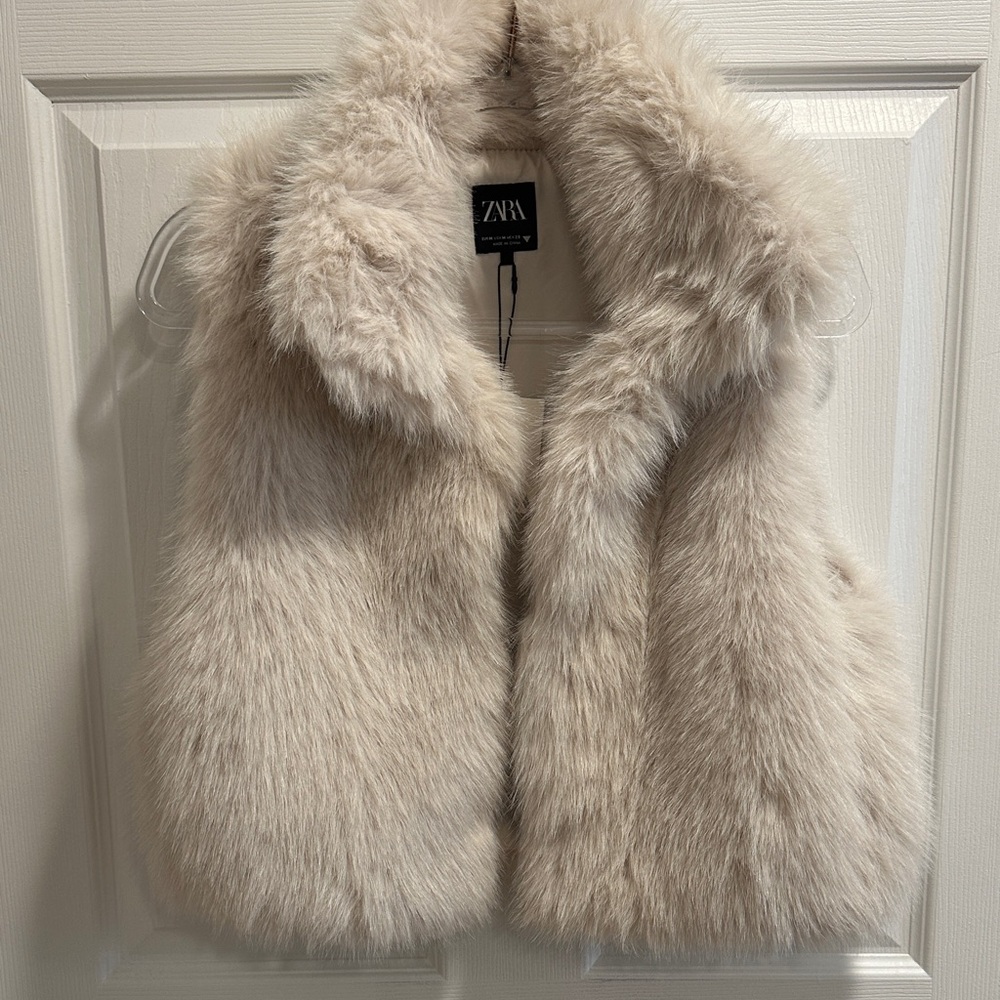 Zara Lux and Plush Faux Fur Vest in light Beige